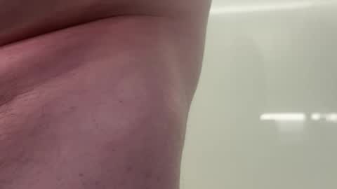 Snapshot of dannycarolina chatting on 12/16/25, 01:54 Danny Carolina online show from 12/16/25, 01:54