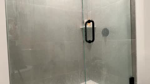 Snapshot of dannyland9 chatting on 11/17/25, 11:21 dannyland9 online show from 11/17/25, 11:21