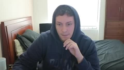 Snapshot of danruiz33 chatting on 04/24/26, 01:57 Dan online show from 04/24/26, 01:57