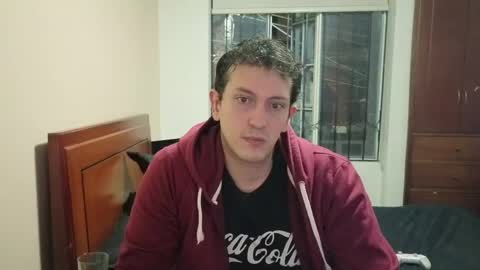 Snapshot of danruiz33 chatting on 05/13/26, 02:31 Dan online show from 05/13/26, 02:31