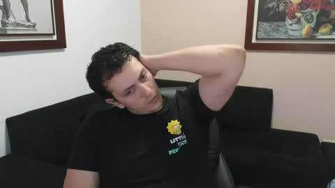 Snapshot of danruiz33 chatting on 05/15/26, 02:40 Dan online show from 05/15/26, 02:40