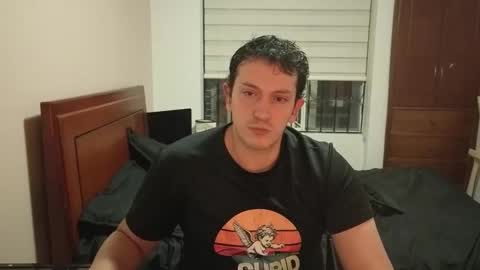 Snapshot of danruiz33 chatting on 05/22/26, 03:02 Dan online show from 05/22/26, 03:02