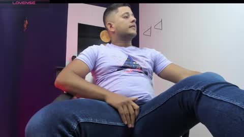 Snapshot of dante_bigboss chatting on 03/11/25, 11:33 Dante online show from 03/11/25, 11:33