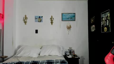Snapshot of dante_connor1 chatting on 05/21/26, 01:56 Dante online show from 05/21/26, 01:56