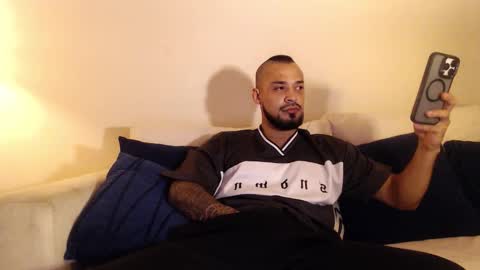 Snapshot of dante_hell1 chatting on 12/02/25, 12:05 Dante Hell online show from 12/02/25, 12:05