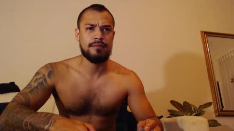 Snapshot of dante_hell1 chatting on 12/17/25, 08:31 Dante Hell online show from 12/17/25, 08:31