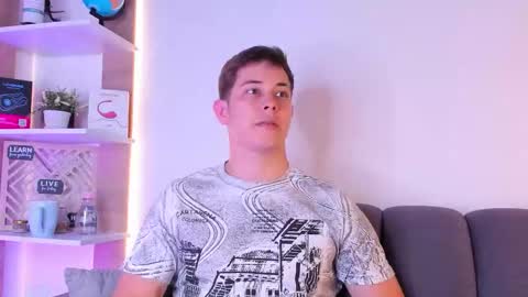 Snapshot of dante_seductor chatting on 02/19/26, 07:10 Dante online show from 02/19/26, 07:10