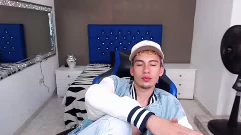 Dante online show from 01/31/25, 03:22