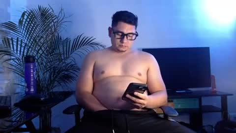 Snapshot of dante_xo chatting on 06/15/26, 11:07 A L E J A N D R O online show from 06/15/26, 11:07