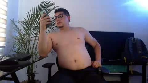 Snapshot of dante_xo chatting on 07/25/26, 09:45 A L E J A N D R O online show from 07/25/26, 09:45