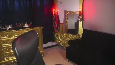 Snapshot of dantecoppolaa chatting on 03/02/25, 10:38 Dante coppola online show from 03/02/25, 10:38