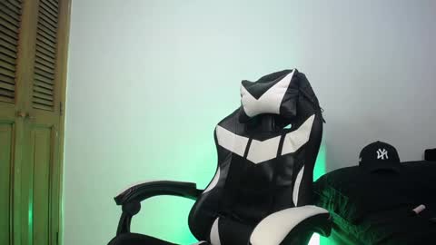 danteread online show from 02/24/25, 09:09