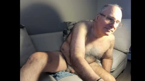 Mark online show from 01/04/25, 11:43