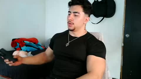 Snapshot of dantevicius chatting on 11/11/25, 07:25 Dante Vicius online show from 11/11/25, 07:25