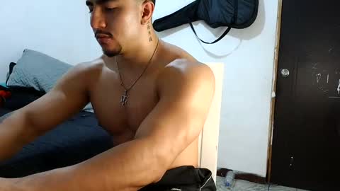 Snapshot of dantevicius chatting on 11/15/25, 09:50 Dante Vicius online show from 11/15/25, 09:50