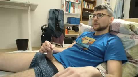 Snapshot of dantheman233 chatting on 10/20/25, 02:17 Daniel online show from 10/20/25, 02:17