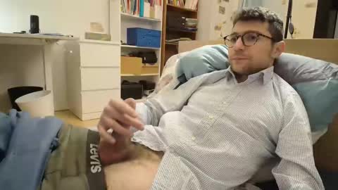 Daniel online show from 12/19/25, 03:19