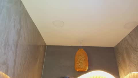 Snapshot of dany_r_ chatting on 10/16/25, 01:34 Dany online show from 10/16/25, 01:34