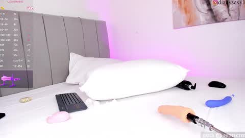 Snapshot of danysexy_ chatting on 02/17/25, 03:04 Diana IG dianysexy1 online show from 02/17/25, 03:04