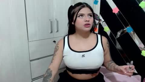 daphne877046 online show from 11/14/25, 08:07