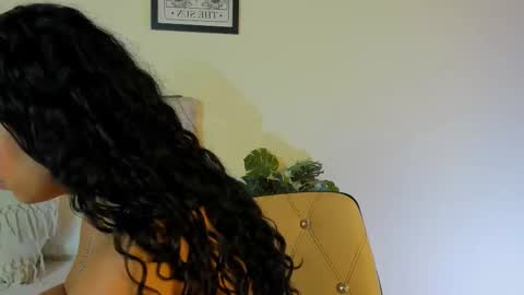 Antonella Mora online show from 10/14/25, 12:06