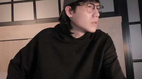 daphne_and_roger_ online show from 05/30/26, 11:07