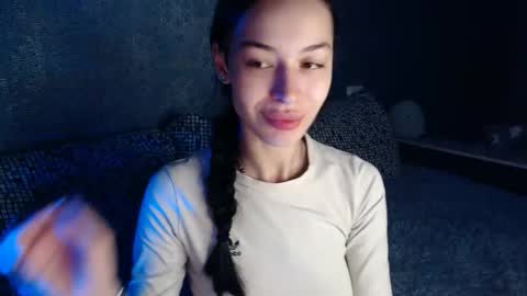 Daphne Darkthorn online show from 11/14/25, 02:27