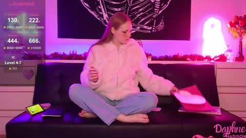 Daphne Madison online show from 02/05/25, 02:40