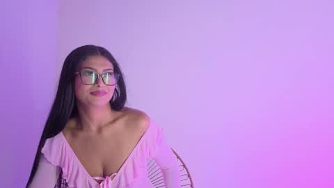 Daphne online show from 11/23/25, 01:16