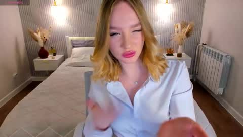 Snapshot of daralex_ chatting on 02/06/26, 01:43 Daralex online show from 02/06/26, 01:43