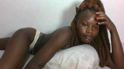 ESTHER online show from 02/05/26, 04:39