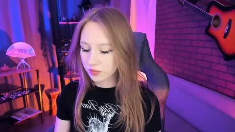 Daria Tate online show from 04/15/26, 11:39