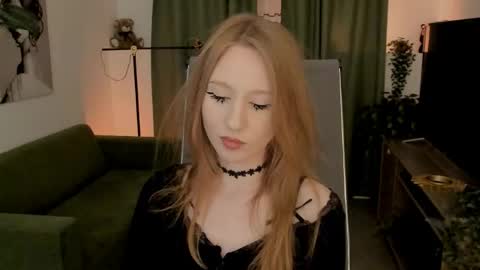Snapshot of dariatate chatting on 05/22/26, 12:00 Daria Tate online show from 05/22/26, 12:00