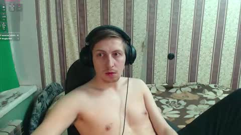 darienlarge online show from 10/31/25, 03:02