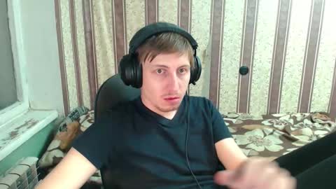 darienlarge online show from 11/03/25, 02:18