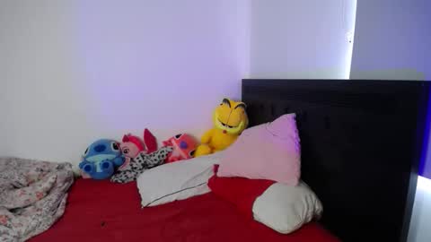 Dariinka Vera online show from 10/24/25, 04:03