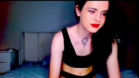 Snapshot of daring_princess chatting on 07/30/26, 03:44 Alice Lee online show from 07/30/26, 03:44