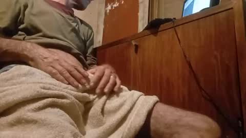 Snapshot of dario48 chatting on 12/10/24, 04:56 dario48 online show from 12/10/24, 04:56