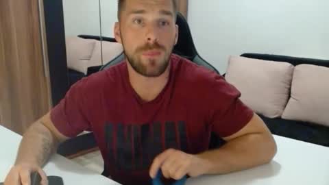 Snapshot of darius_94 chatting on 09/14/25, 05:45 darius_94 online show from 09/14/25, 05:45