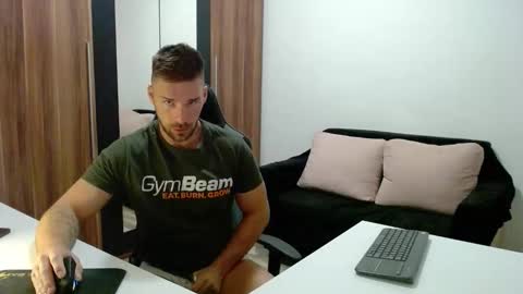 Snapshot of darius_94 chatting on 10/03/25, 04:20 darius_94 online show from 10/03/25, 04:20