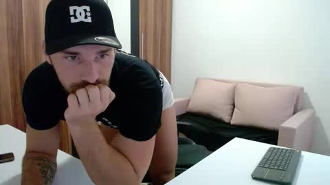 Snapshot of darius_94 chatting on 10/15/25, 02:50 darius_94 online show from 10/15/25, 02:50