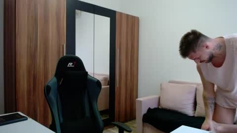 darius_94 online show from 06/30/26, 04:24