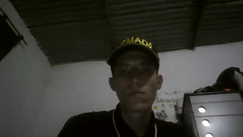 Snapshot of darjhon_m320 chatting on 12/20/25, 01:45 darjhon_m320 online show from 12/20/25, 01:45