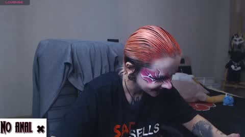 Snapshot of dark__elf chatting on 12/22/24, 10:58 Anessa online show from 12/22/24, 10:58