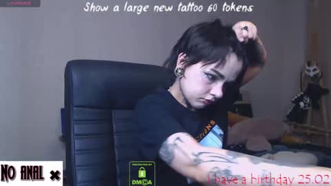 Snapshot of dark__elf chatting on 02/17/25, 10:36 Anessa online show from 02/17/25, 10:36