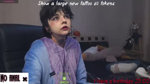 Snapshot of dark__elf chatting on 02/20/25, 10:04 Anessa online show from 02/20/25, 10:04