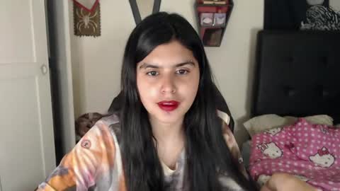 Snapshot of dark_angel_66 chatting on 01/27/25, 03:47 Moony online show from 01/27/25, 03:47