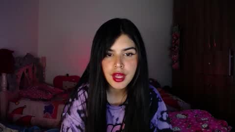 Snapshot of dark_angel_66 chatting on 11/06/25, 03:40 Moony online show from 11/06/25, 03:40