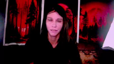 dark_briilliant online show from 11/18/25, 02:43