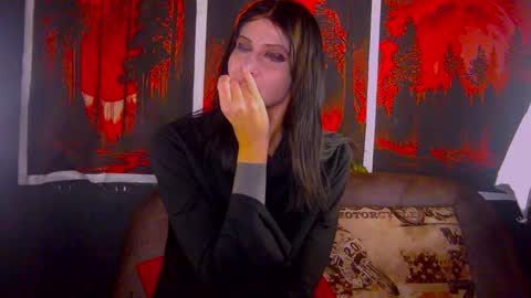 dark_briilliant online show from 11/19/25, 05:35